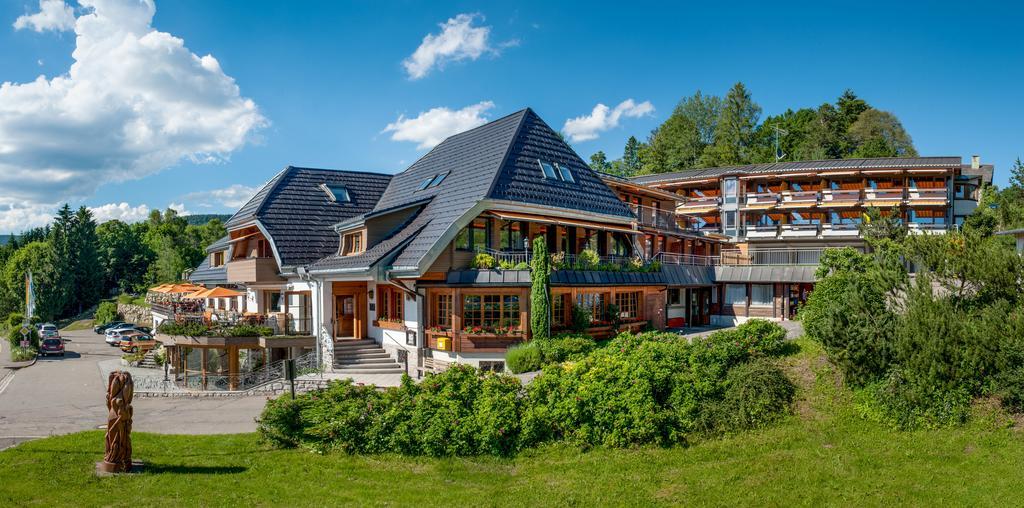 Albtalblick Ihr Wellness- & Wanderhotel Haeusern Exterior photo